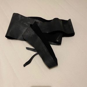 100% leather belt wide